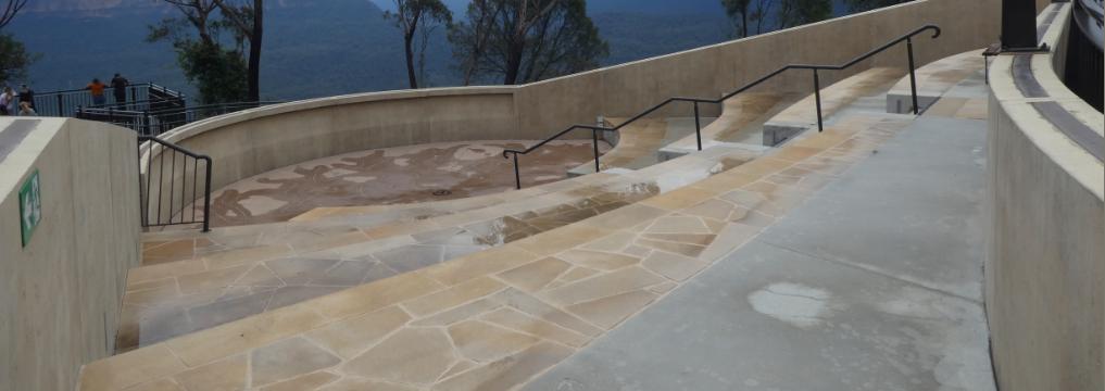 Echo Point mass tourism concrete amphitheatre